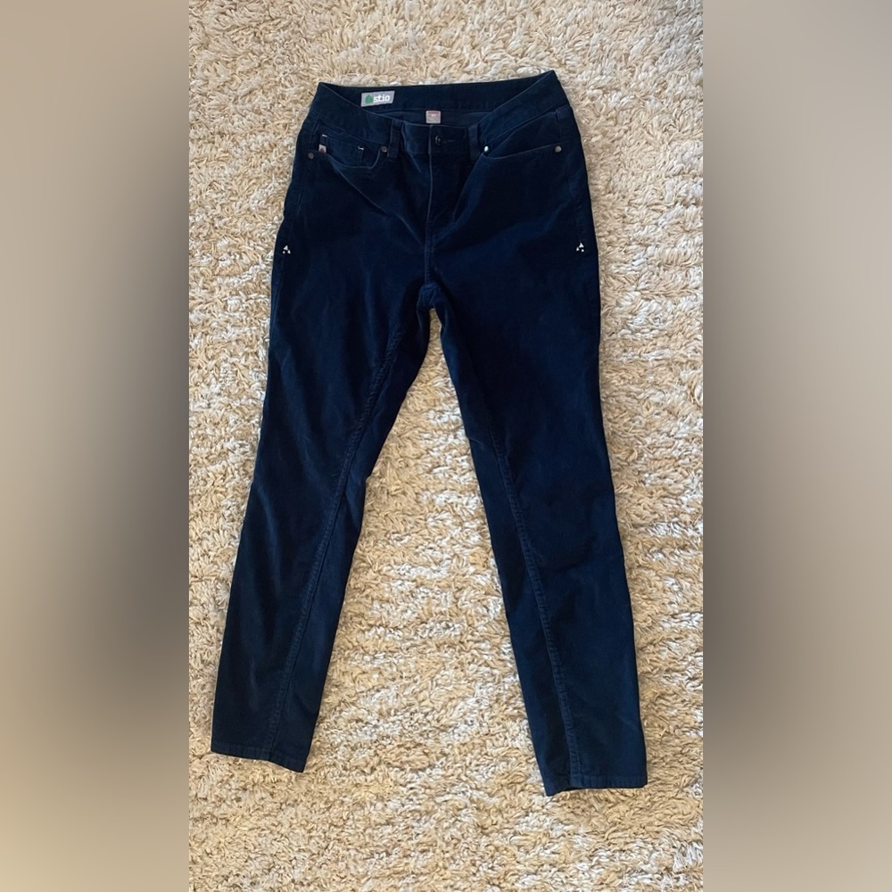 Women’s Stio River Cord - size 4 SHORT